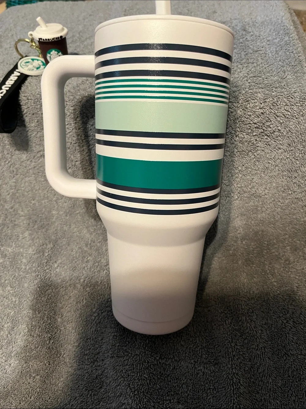 NWT Starbucks White Travel Mug with Teal, Mint & Navy Stripes 40oz and key chain - Picture 4 of 7